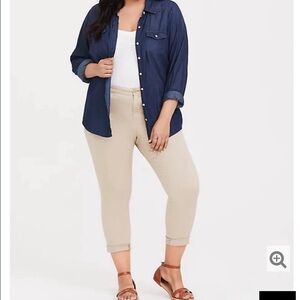 Torrid Khaki Capri Chino Pants - Size 16